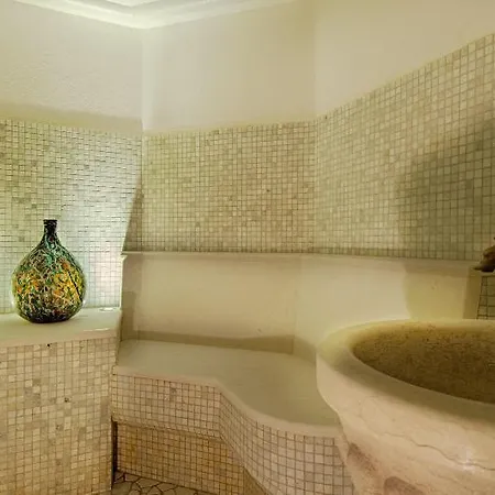 Stoa - Elegant & Romantic Guest House - 