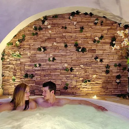 Stoa - Elegant & Romantic Guest House - 