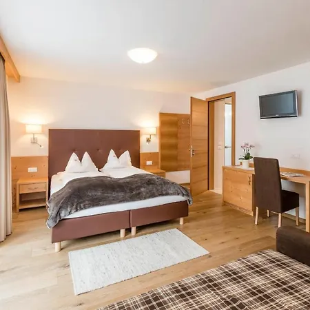 Stoa - Elegant & Romantic Guest House - 