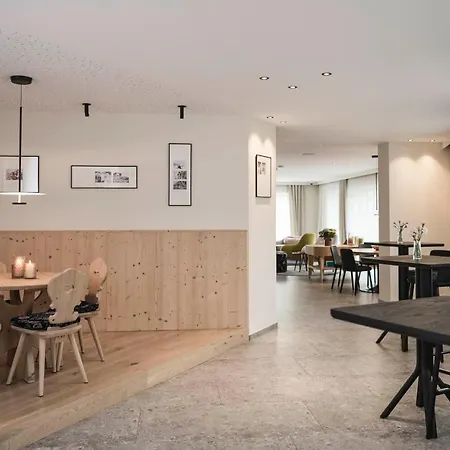 Stoa - Elegant & Romantic Guest House - 